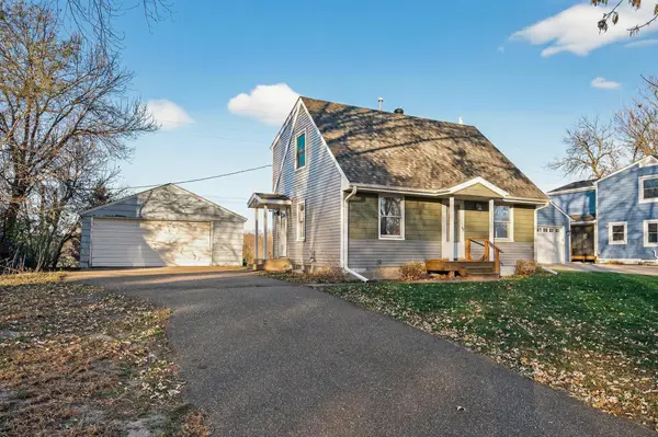 653 109th Avenue Nw, Coon Rapids, MN 55448