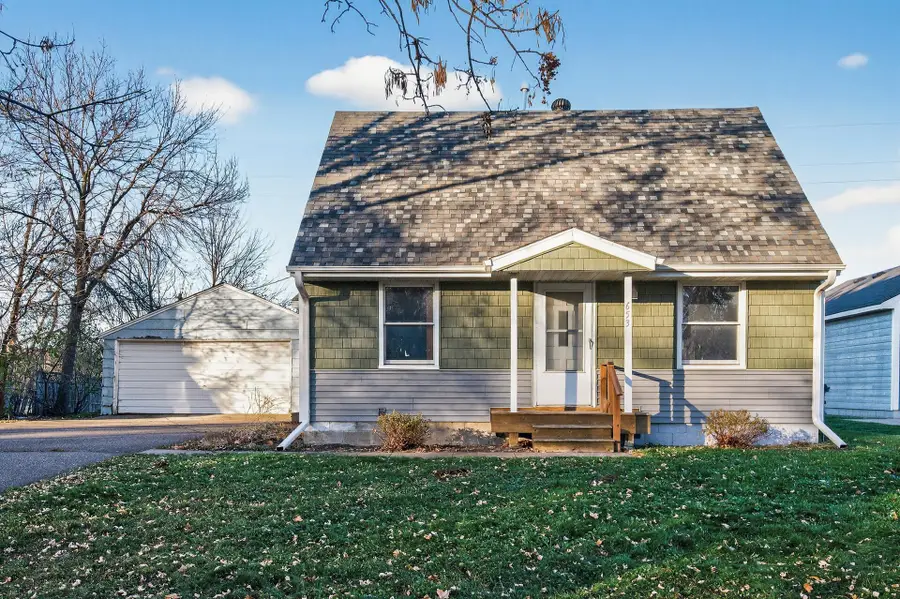 653 109th Avenue Nw, Coon Rapids, MN 55448 - Image #2