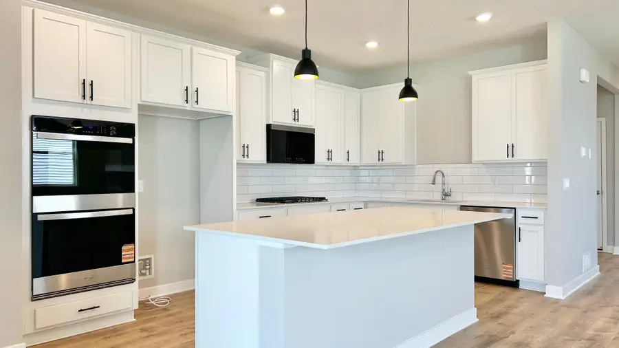 2483 Marsh View Court, Shakopee, MN 55379 - Image #3