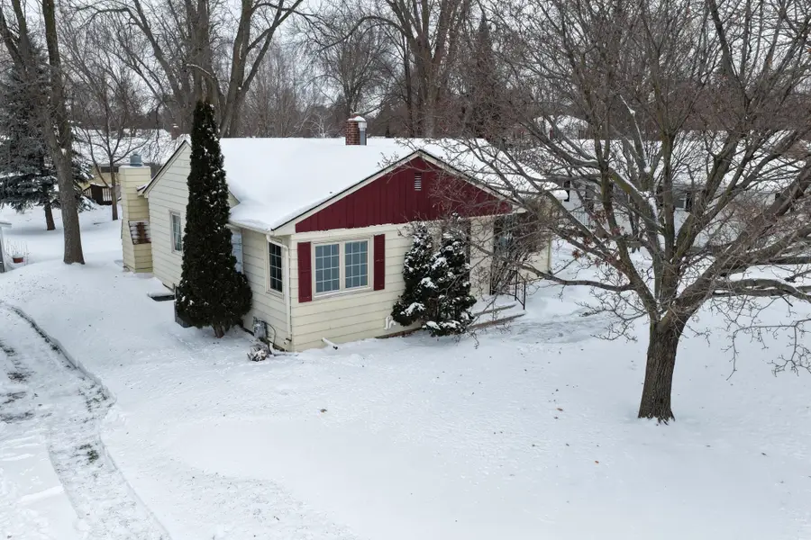 1204 Willmar Avenue Sw, Willmar, MN 56201 - Image #2