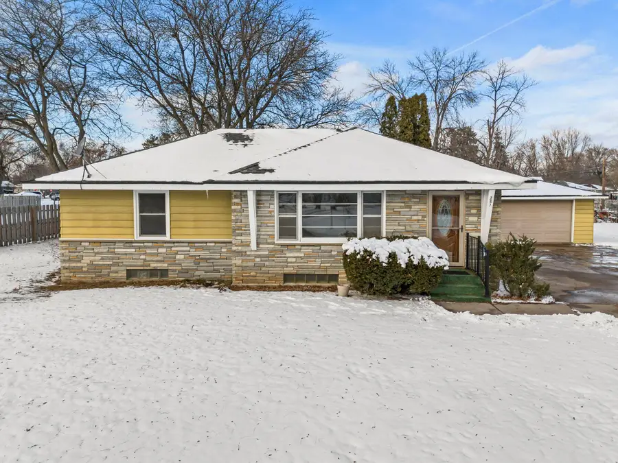 251 91st Avenue Ne, Blaine, MN 55434 - Image #3