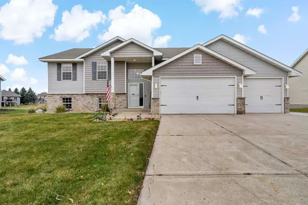 981 Farmers Ridge Trail, Belle Plaine, MN 56011