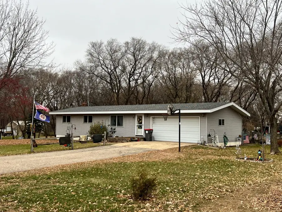 8042 Meades Addn Drive Se, Alexandria, MN 56308 - Image #2