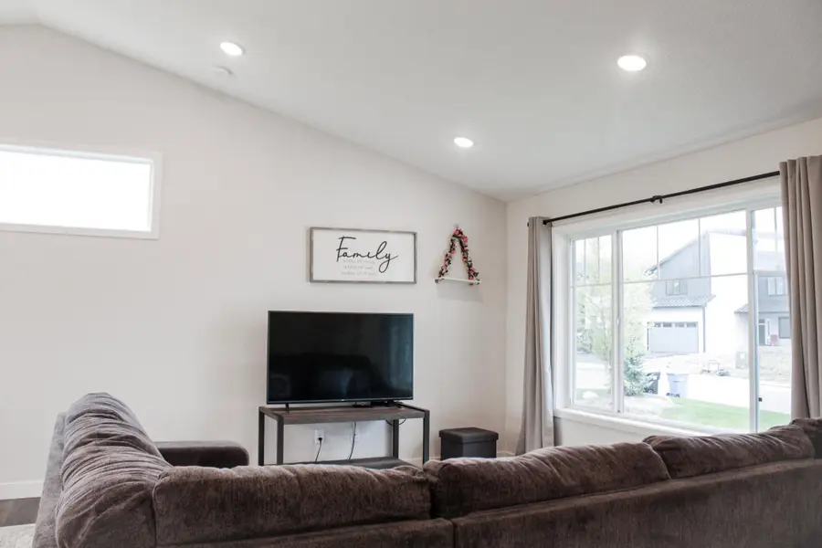 9989 14th Circle Ne, Saint Michael, MN 55376 - Image #3