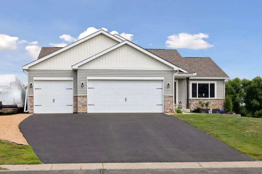 717 Deer Trail, Montgomery, MN 56069 - #3