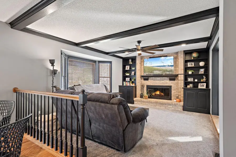 1746 Interlachen Bay, Woodbury, MN 55125 - Image #2