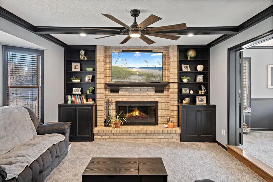 1746 Interlachen Bay, Woodbury, MN 55125 - Image #3