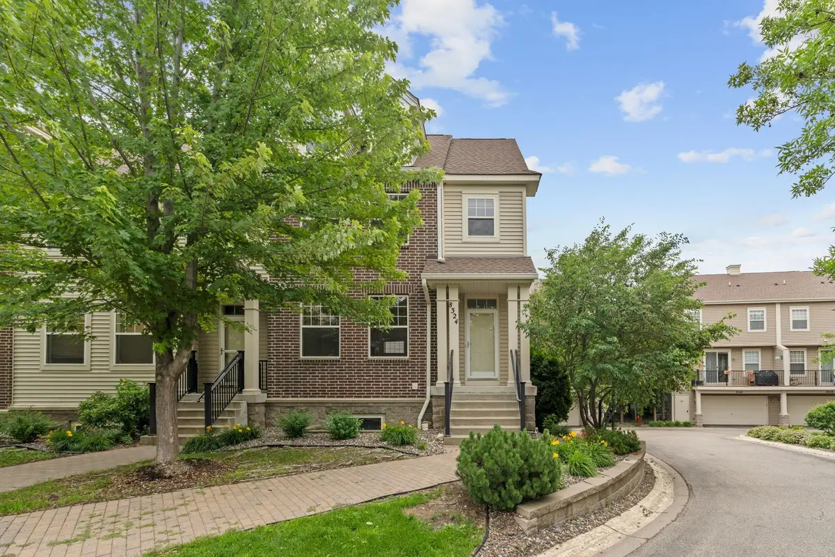 8324 Labont Way, Eden Prairie, MN 55344 - Image #1