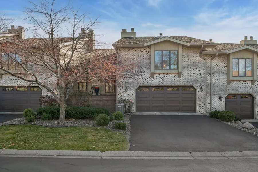 15135 38th Avenue N, Plymouth, MN 55446 - Image #3