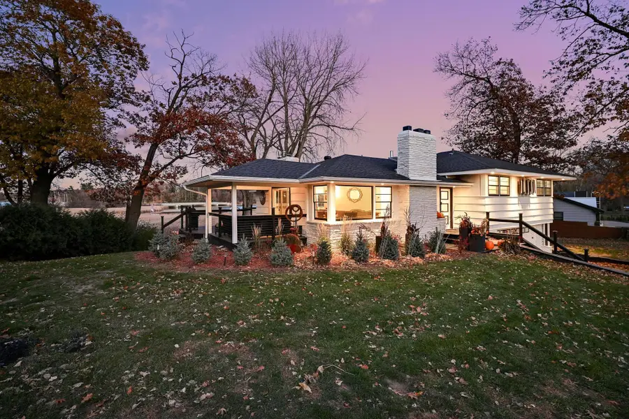 19860 Cottagewood Road, Deephaven, MN 55331 - Image #2