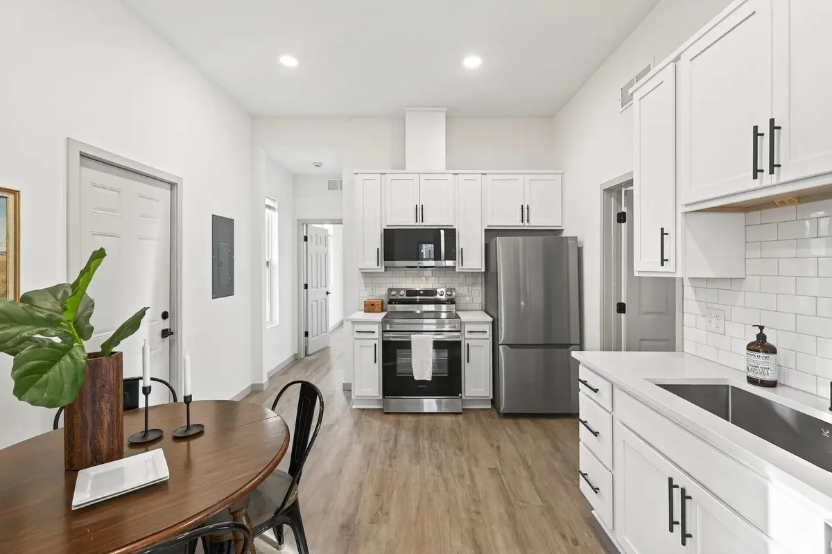 2113 Ilion Avenue N, Minneapolis, MN 55411 - Image #1