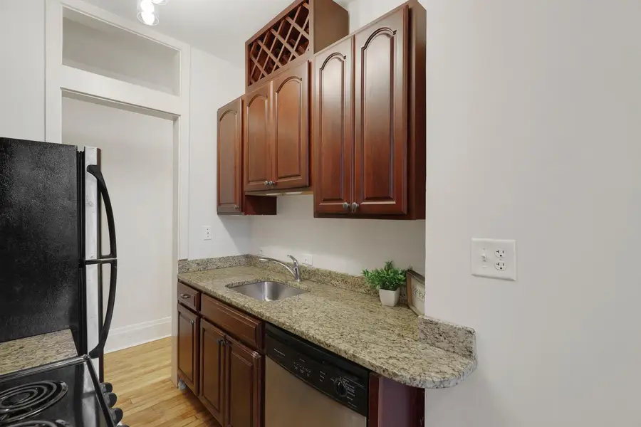 220 Marshall Avenue #3, Saint Paul, MN 55102 - Image #2