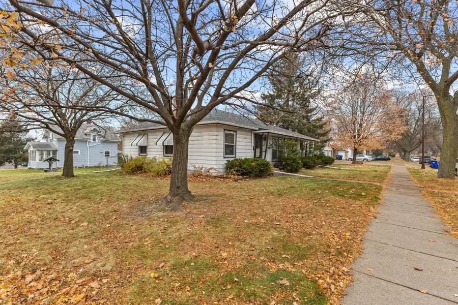 1211 Kennard Street, Saint Paul, MN 55106 - Image #2