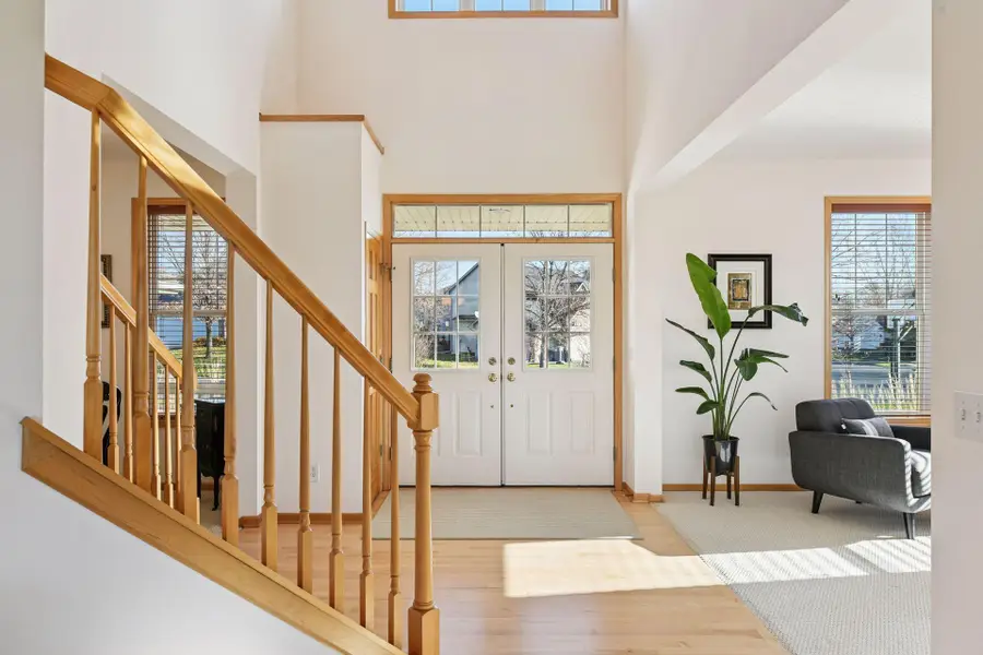 583 Summerfield Drive, Chanhassen, MN 55317 - Image #2