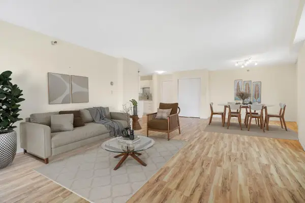 66 9th Street E #1315, Saint Paul, MN 55101