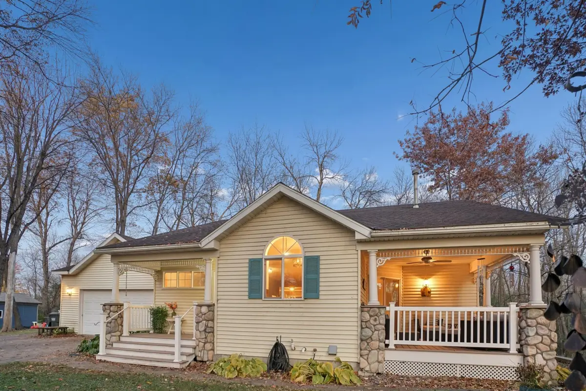 135 Hunters Path, Annandale, MN 55302 - Image #1