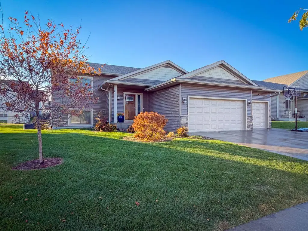 6143 39th Avenue Nw, Rochester, MN 55901 - Image #1