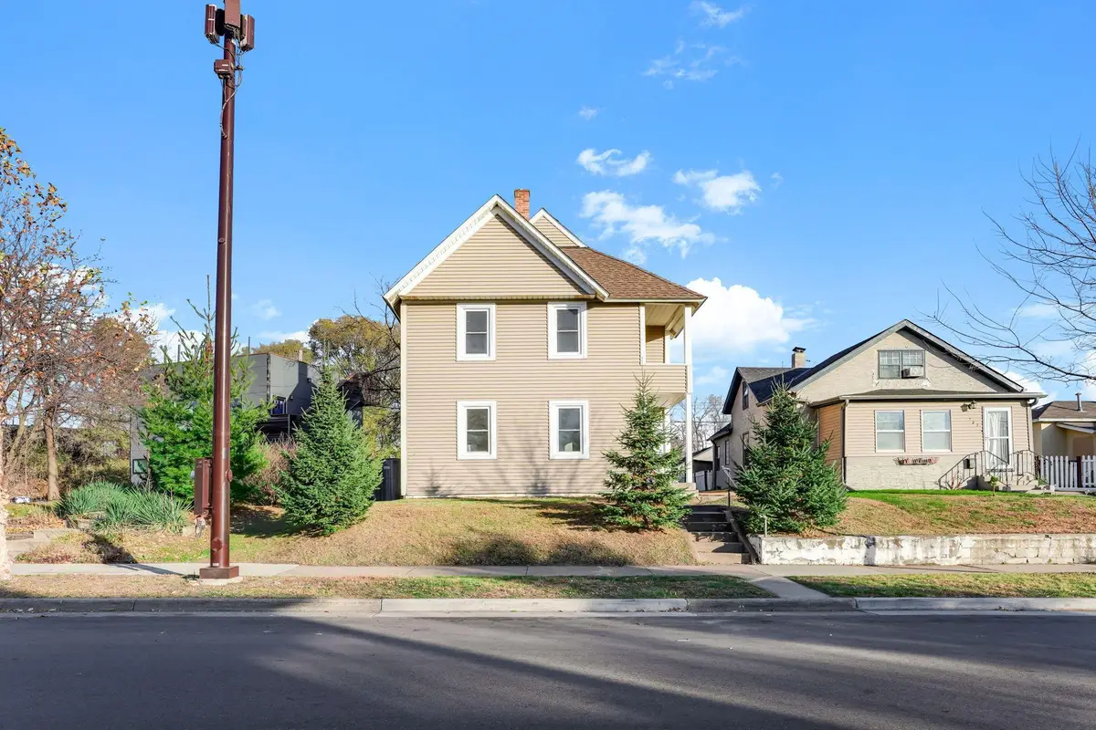 747 Buchanan Street Ne, Minneapolis, MN 55413 - Image #1