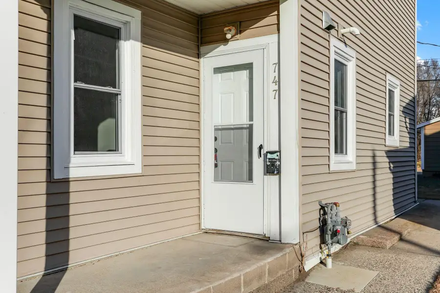 747 Buchanan Street Ne, Minneapolis, MN 55413 - Image #3