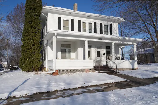 1528 W 6th Street, Red Wing, MN 55066