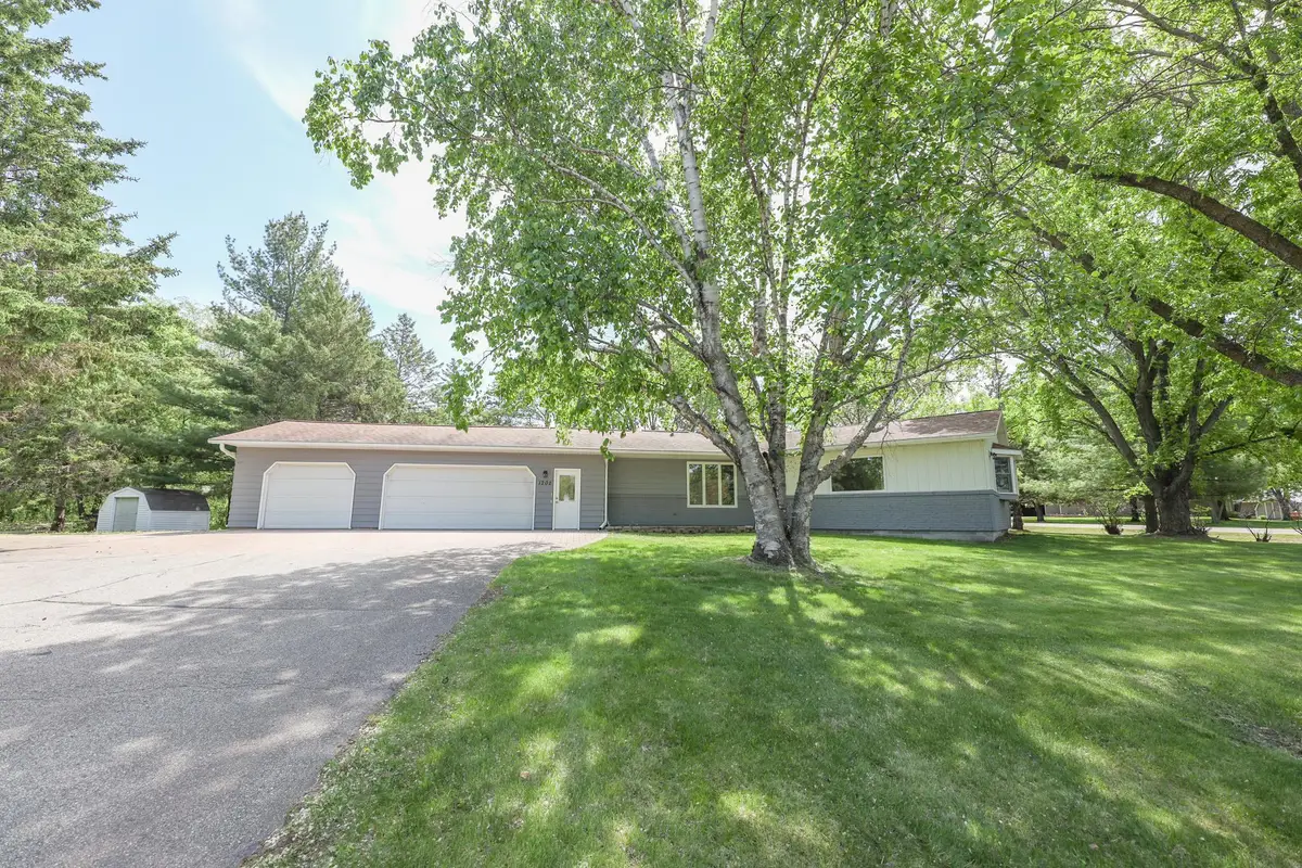 1202 Ridgeview Terrace Ne, Alexandria, MN 56308 - Image #1