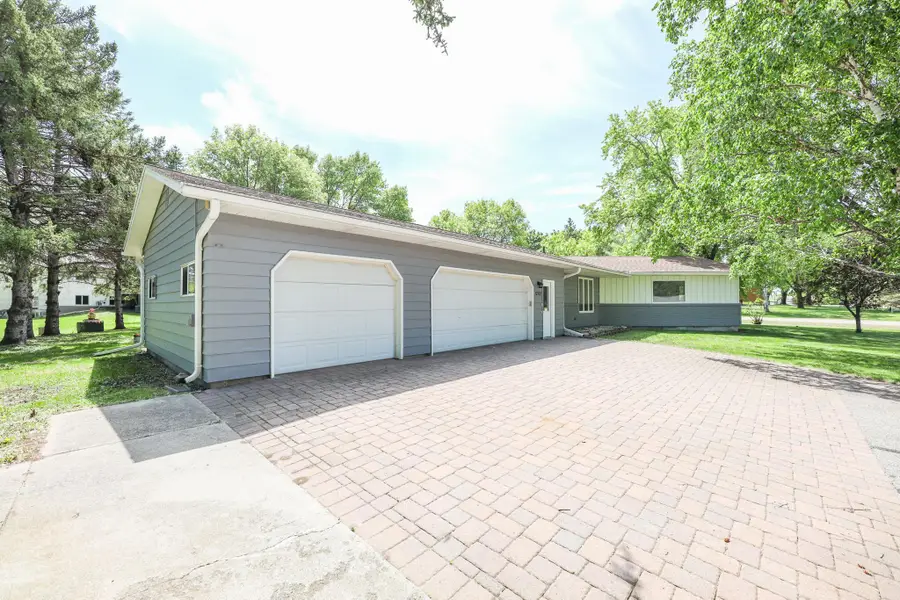 1202 Ridgeview Terrace Ne, Alexandria, MN 56308 - Image #2