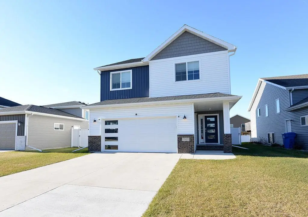 7421 18th Street S, Fargo, ND 58104 - Image #1