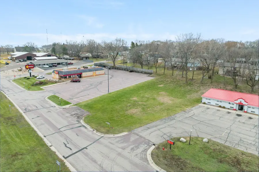 240 3rd Avenue, Windom, MN 56101 - Image #3