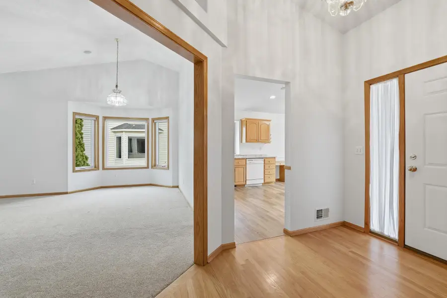 624 Obrien Parkway, Belle Plaine, MN 56011 - Image #3