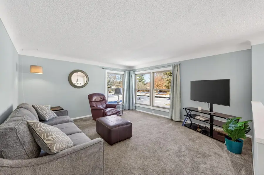 8657 Ironwood Trail N, Lake Elmo, MN 55042 - #3