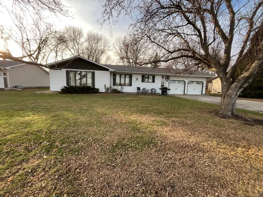 514 Fir Avenue, Westbrook, MN 56183 - Image #2
