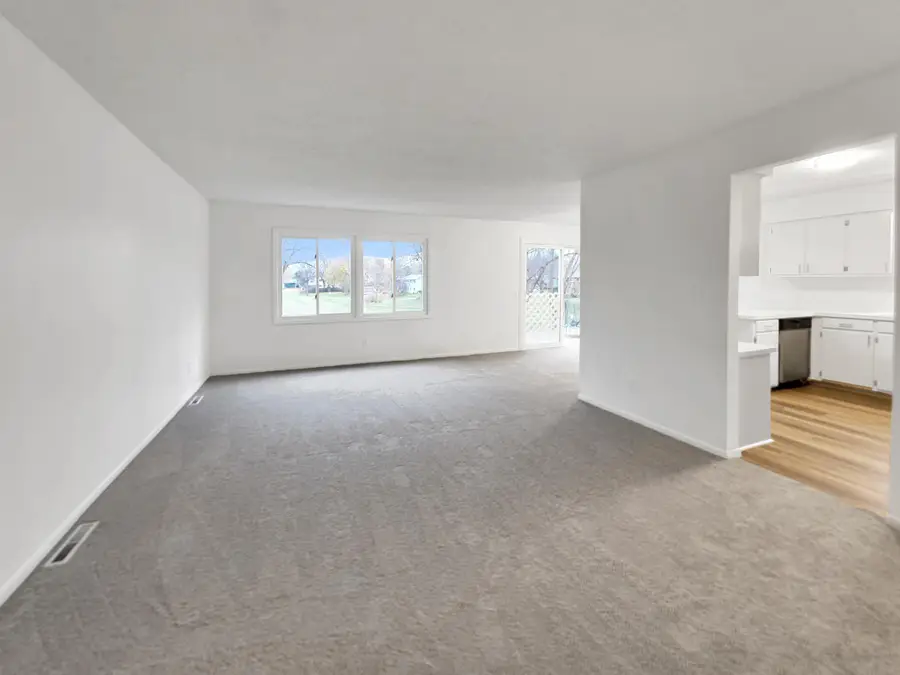 8232 Sumter Avenue N, Brooklyn Park, MN 55445 - Image #3