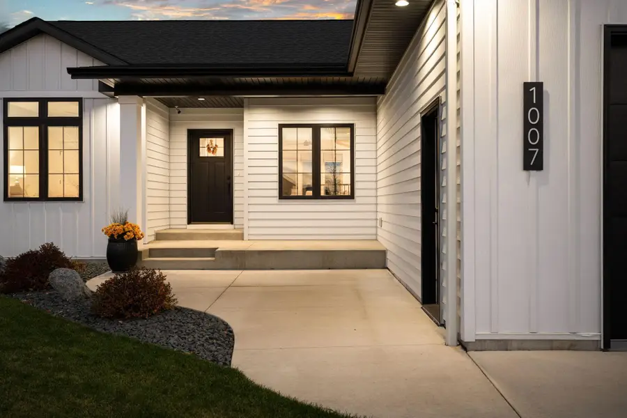 1007 28th Street Sw, Austin, MN 55912 - Image #3