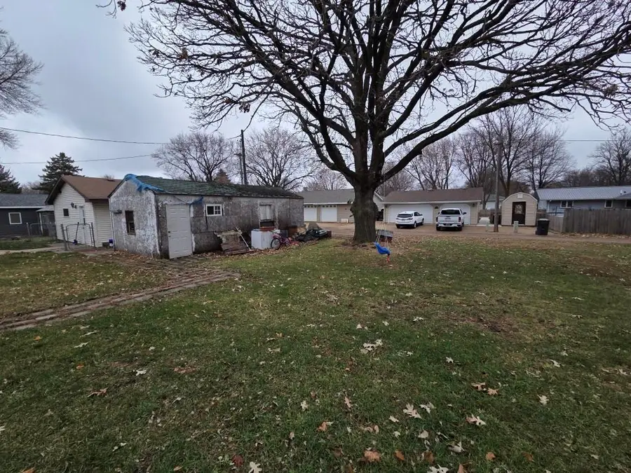 206 Chicago Street, Lakefield, MN 56150 - Image #2