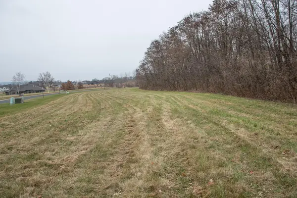 120 Hillwood Drive, Lake City, MN 55041