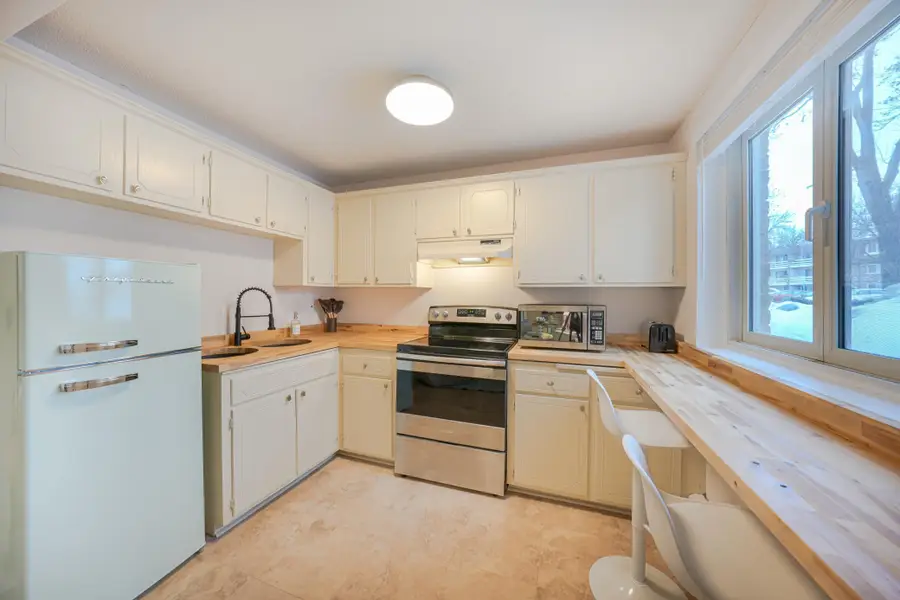 4379 Wilshire Boulevard #104, Mound, MN 55364 - Image #3