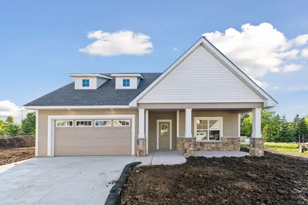772 Somerwood Lane, Waconia, MN 55387