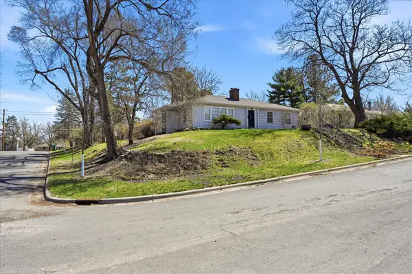 1601 Maryland Avenue S, Saint Louis Park, MN 55426