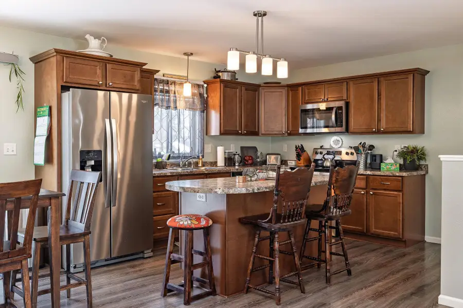 1609 Manor Drive Ne, Alexandria, MN 56308 - Image #2