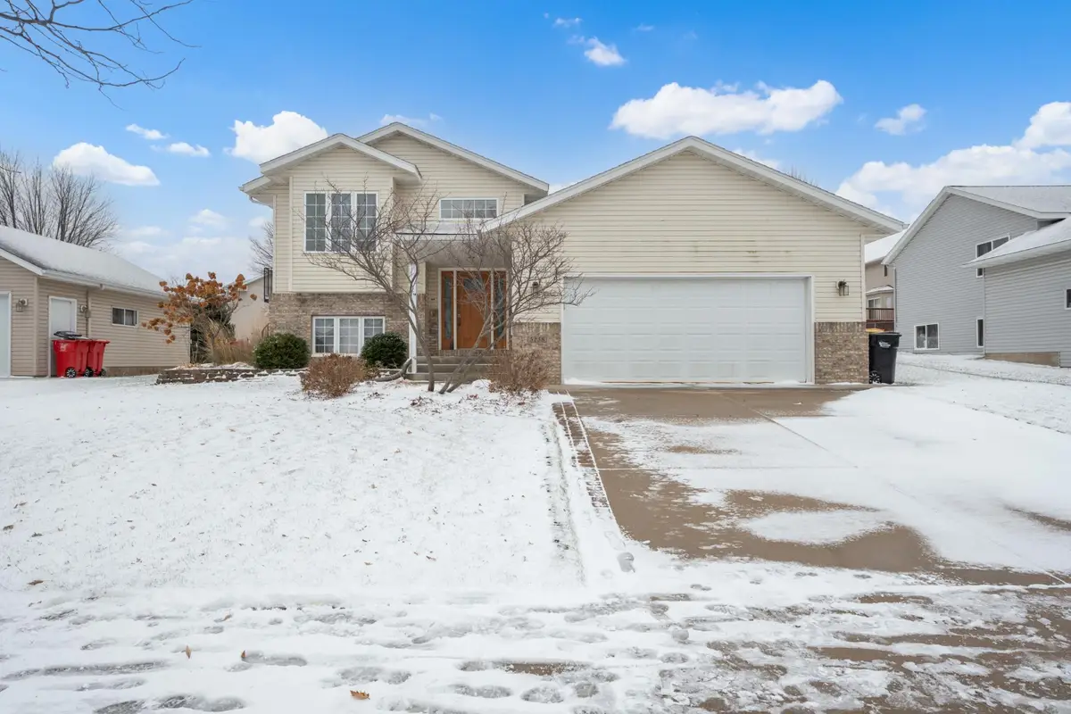 5238 Duvall Street Nw, Rochester, MN 55901 - Image #1