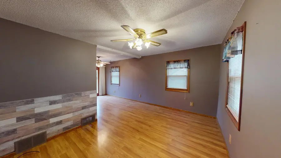 1425 Frank Avenue, Albert Lea, MN 56007 - Image #2