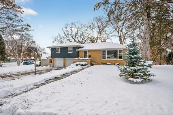 2233 Gilbert Lane, South Saint Paul, MN 55075