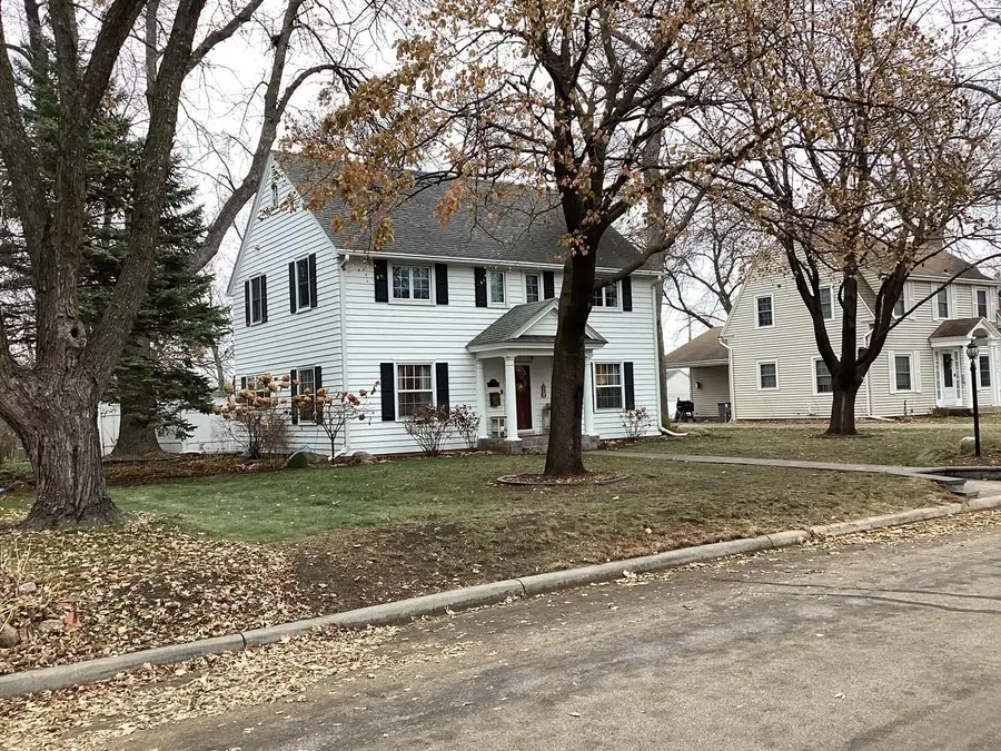210 Lee Place, Albert Lea, MN 56007 - Image #3