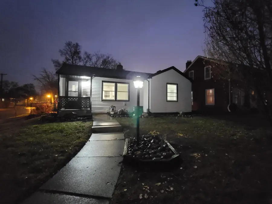 934 Orange Avenue E, Saint Paul, MN 55106 - Image #2