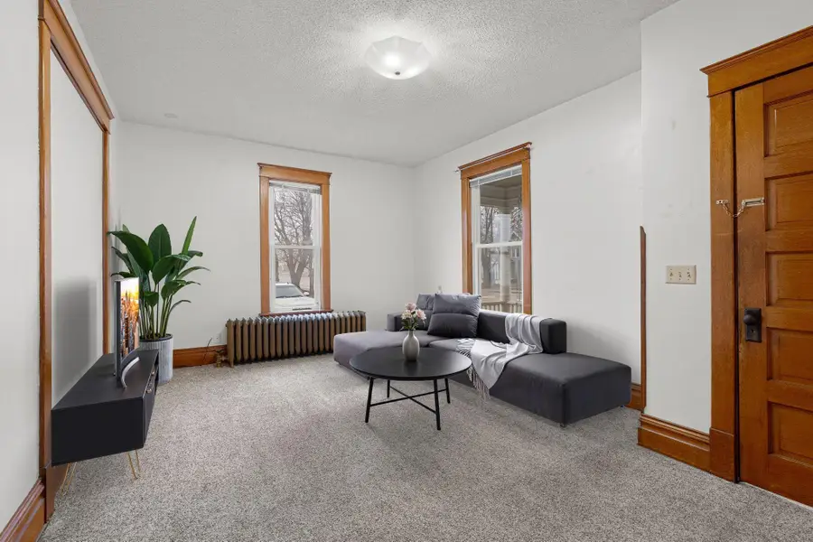 522 S Oak Avenue, Owatonna, MN 55060 - Image #2