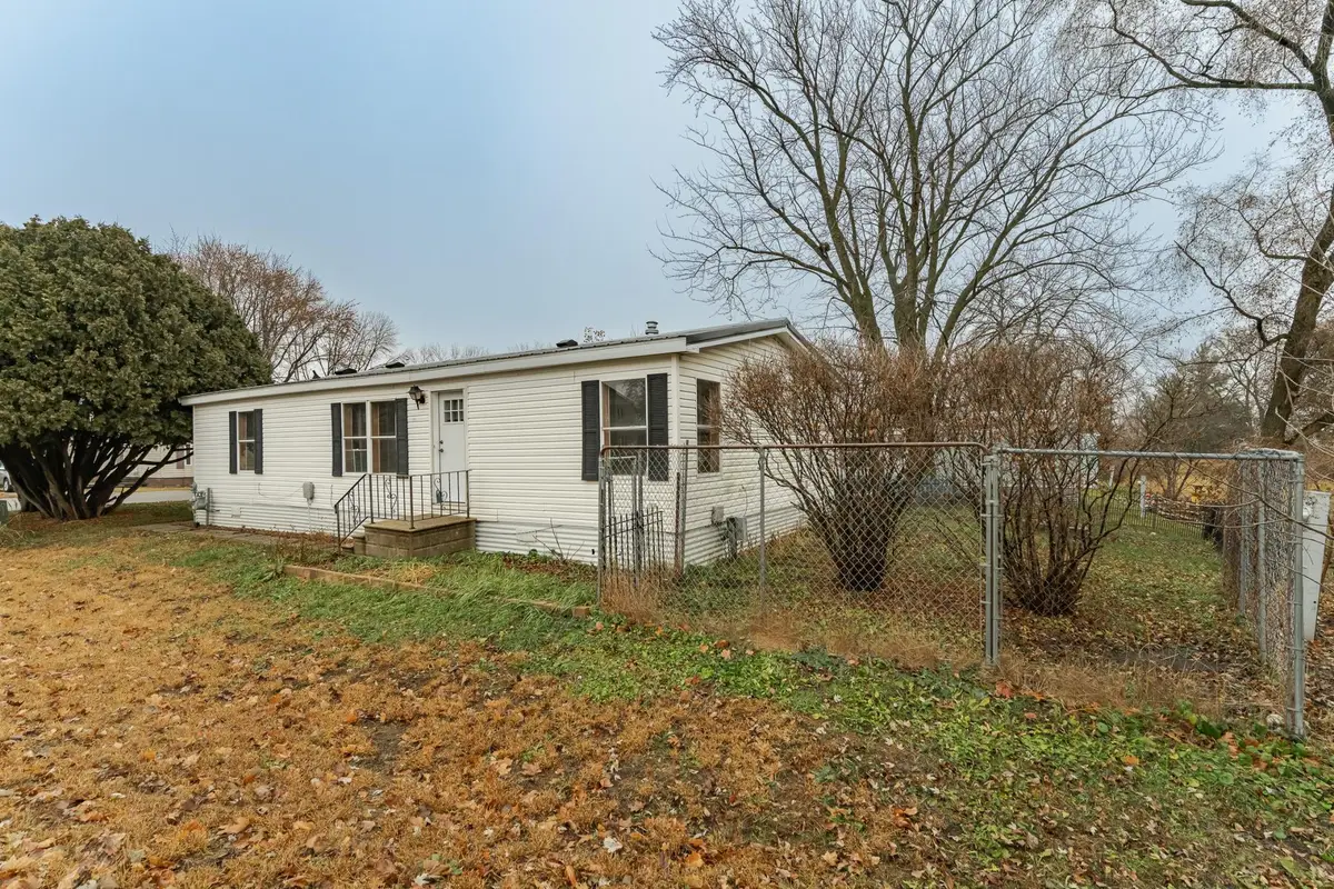 10 Park Drive Nw, Eyota, MN 55934 - Image #1