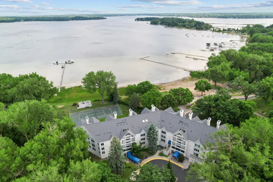 5009 Lake Avenue #203, White Bear Lake, MN 55110 - Image #2