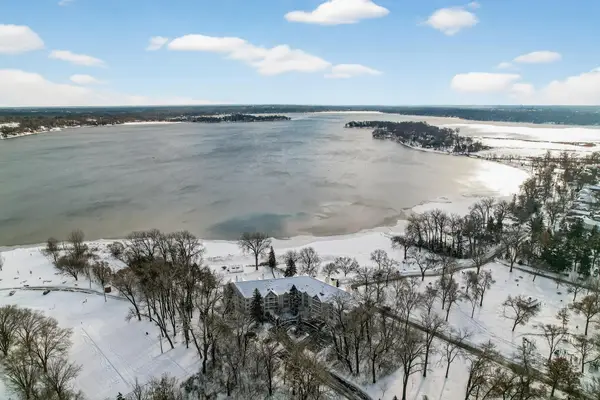 5009 Lake Avenue #201, White Bear Lake, MN 55110