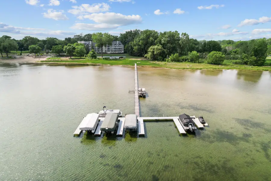 5009 Lake Avenue #201, White Bear Lake, MN 55110 - Image #3