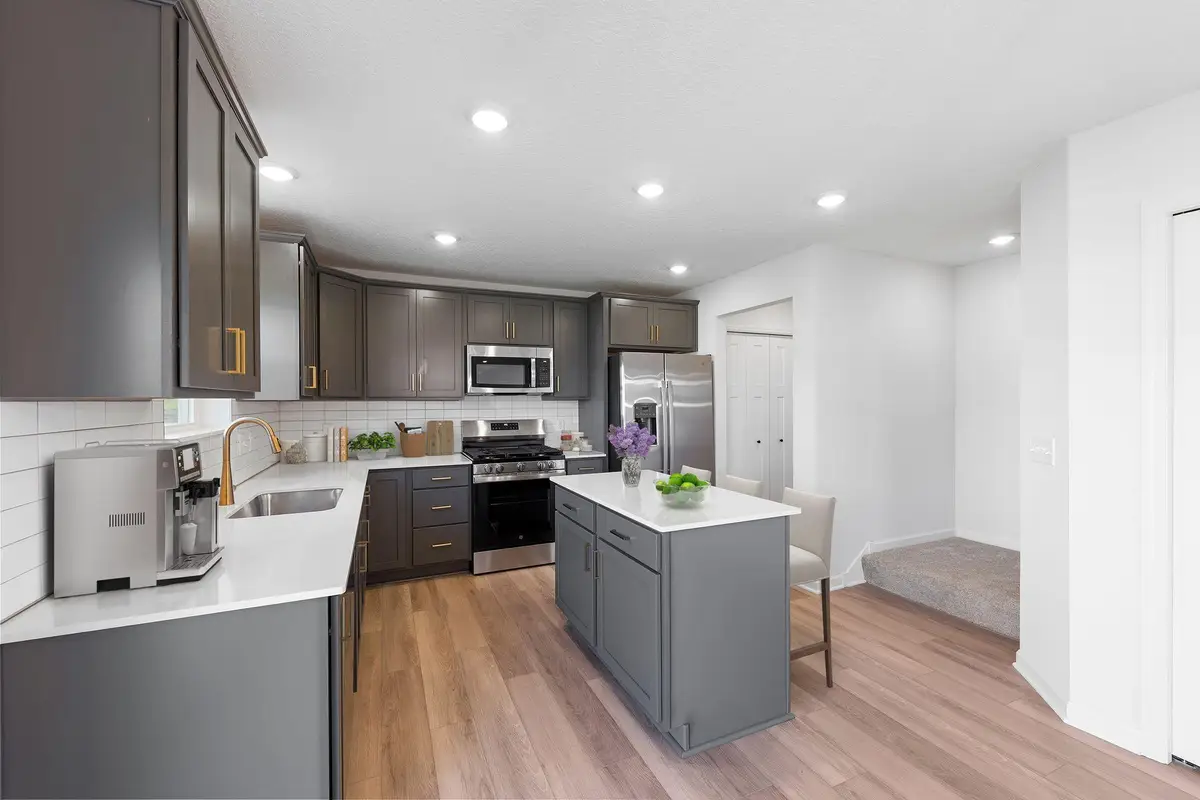 10443 Glenbrook Avenue S, Cottage Grove, MN 55016 - Image #1